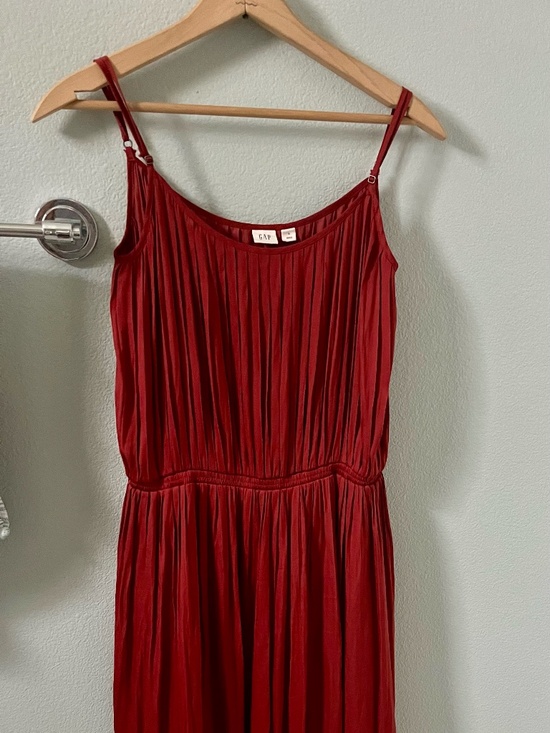 GAP Dresses & Skirts - Gap Midi Dress (Small)